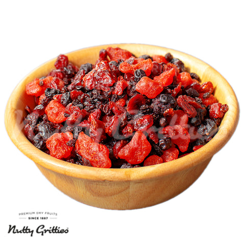 Nutty Gritties Mix Berries - Dried Cranberries, Blueberries, Strawberries, Black Currants - 400g (2 Pack of 200g each)