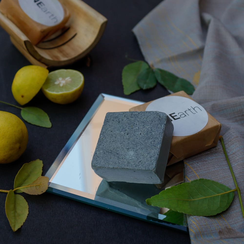 ONEarth Raw Charcoal & Lime Peel Shaving and Detox Bar