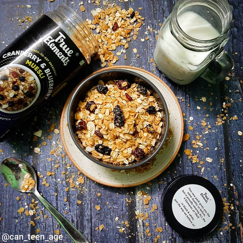 True Elements Cranberry And Blueberry Muesli